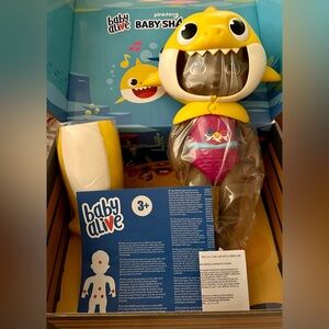 NEW Baby Alive Baby Shark Black Hair Doll with Tail and Hood Pinkfong RARE!